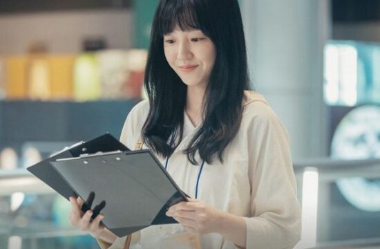 Fresh graduate perlu memahami cara mengisi LinkedIn agar profil terlihat profesional.